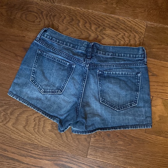 Old Navy short shorts - Picture 2 of 4